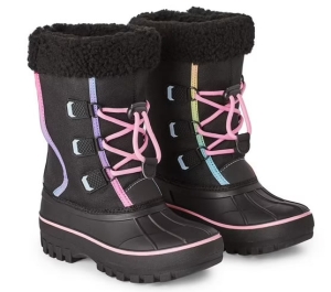 Snow boots for kids between 9 and 12. 